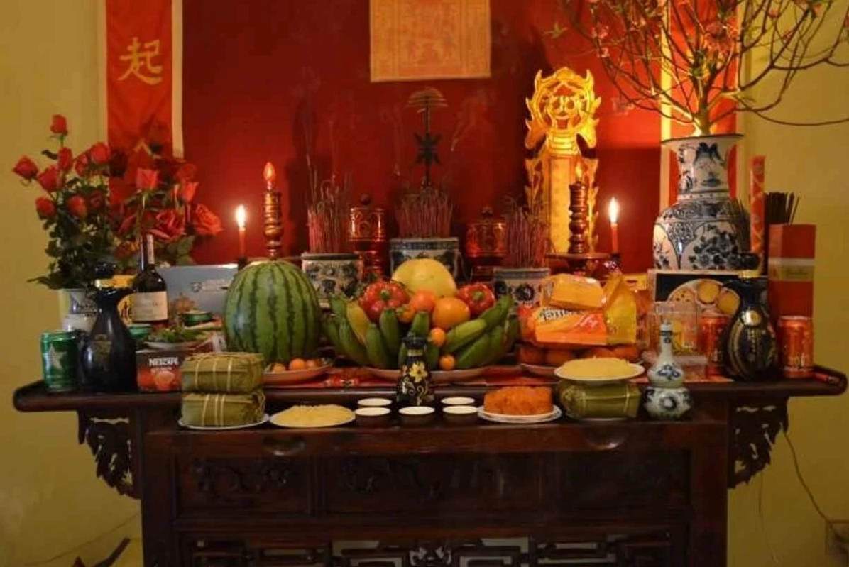 Bài văn khấn tất niên cuối năm chuẩn nhất, dễ đọc dễ cúng.
