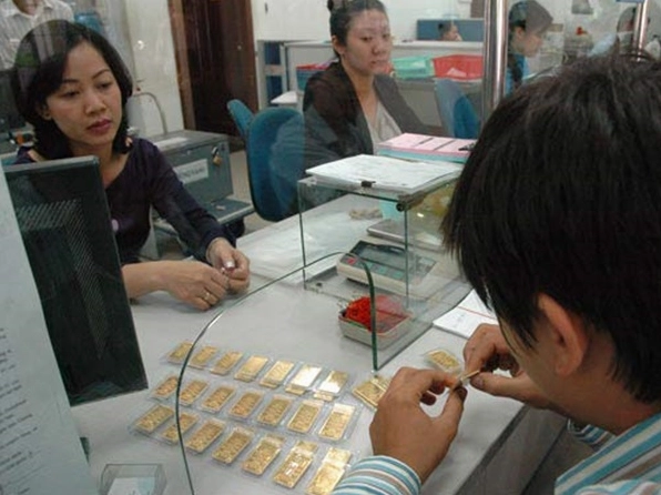 cap-nhat-2026-lai-suat-gui-vang-ngan-hang-vietcombank-va-chi_444