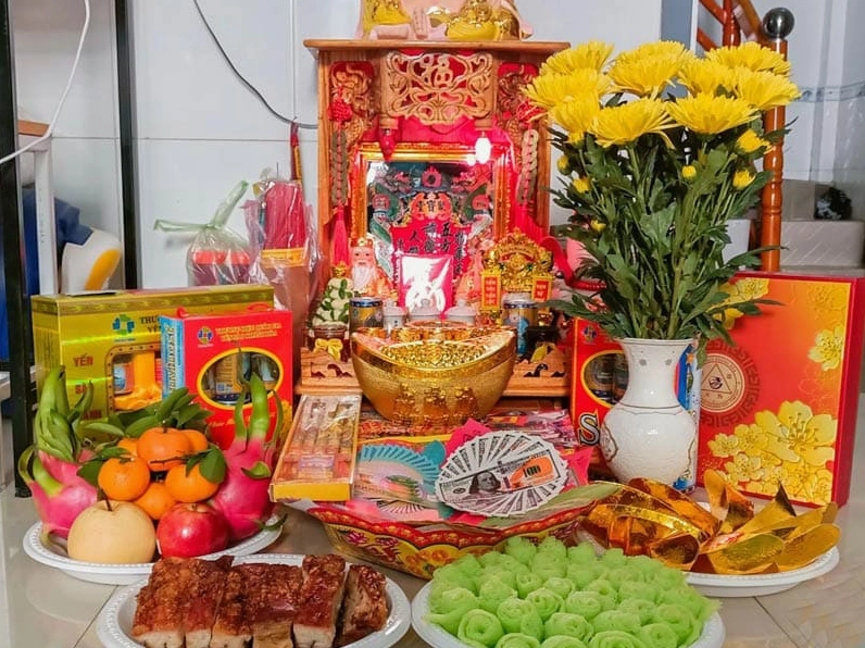 Chuẩn bị lễ cúng Thần Tài
