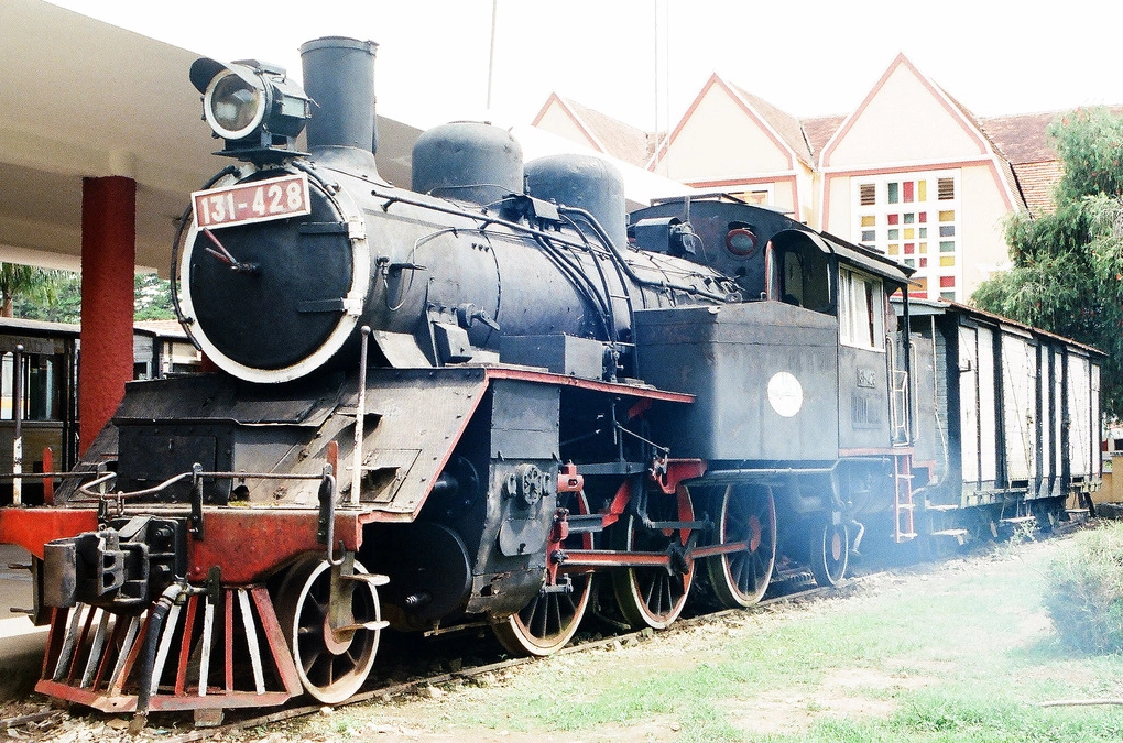 đầu máy hơi nước cổ ga đà lạt