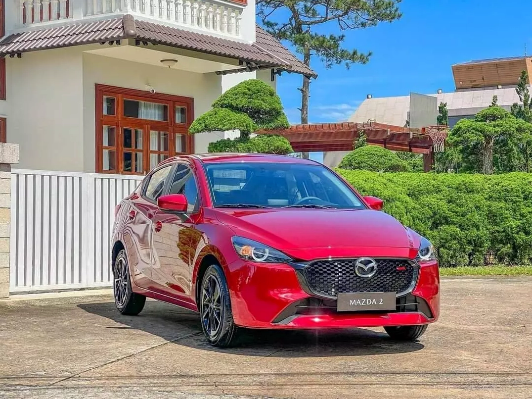 Giá xe Mazda 2 mới nhất tại Việt Nam.