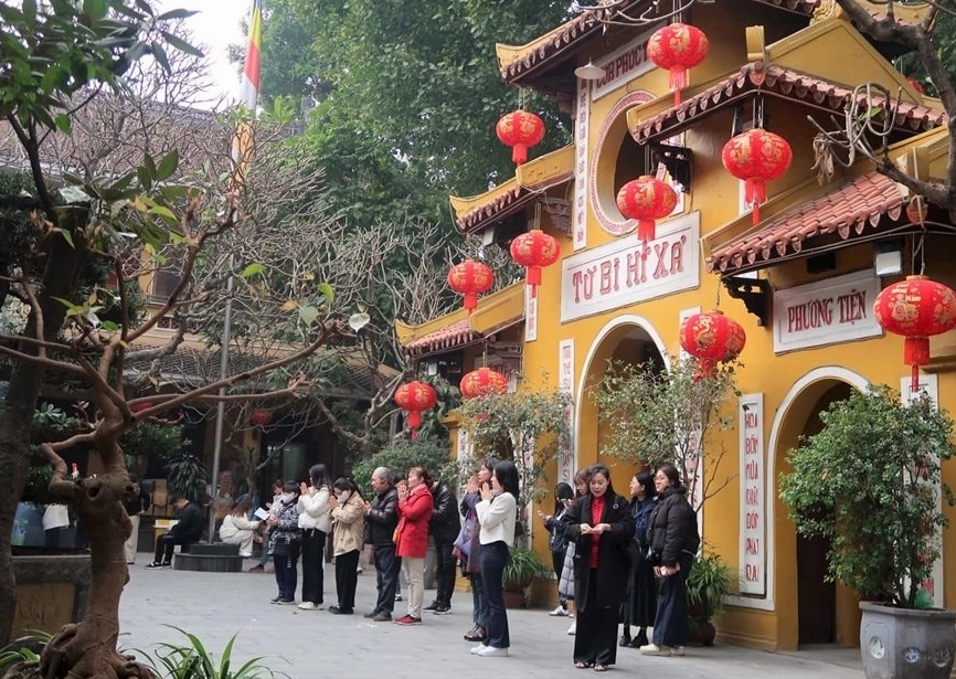 Không gian linh thiêng của chùa chiền, nơi tâm hồn tìm về sự bình yên