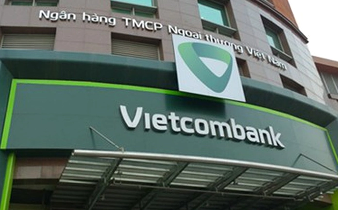 ngan-hang-vietcombank-lam-viec-may-gio-nam-2026-lich-giao-di_193