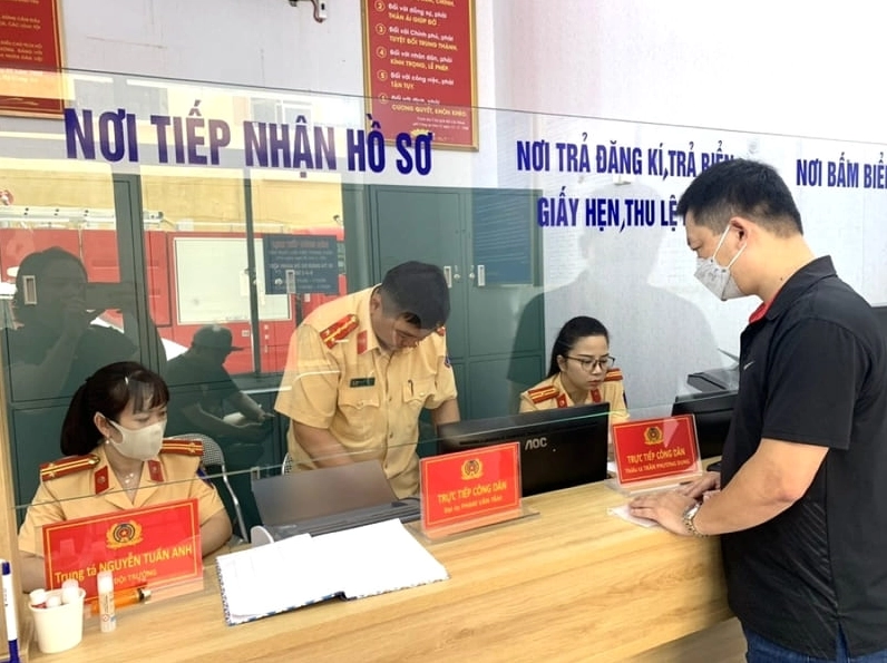 Sang tên xe máy khác tỉnh