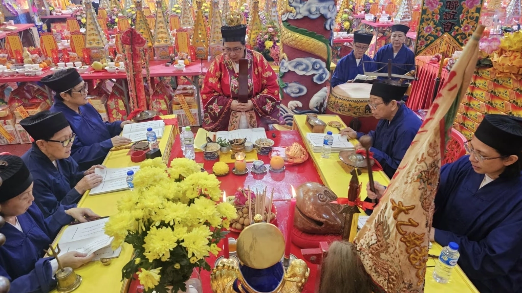 van-khan-xin-gia-tien-phu-ho-cong-viec-2026-bi-quyet-cau-thu_832