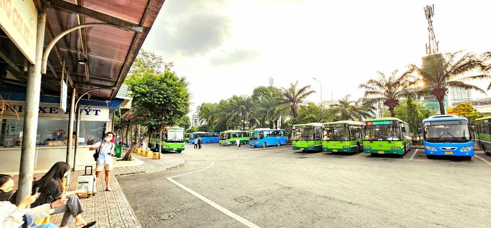 Xe buýt là phương tiện di chuyển an toàn, tiện lợi