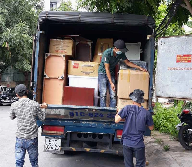 Xe tải phục vụ chuyển nhà