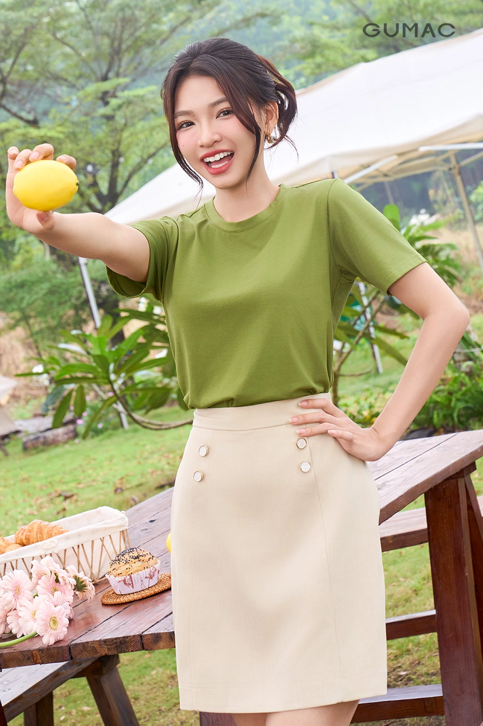 Canh Dần sinh nam 2010 hop mau xanh la