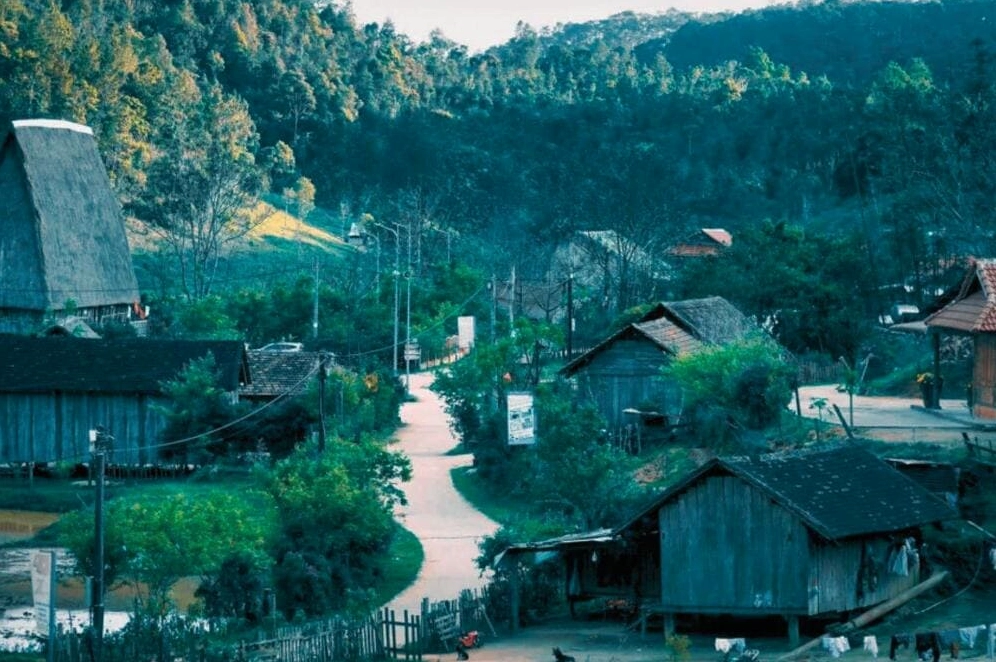 Làng văn hóa Kon Pring