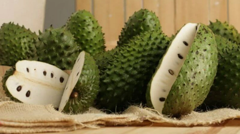 Một số lưu ý khi uống trà mãng cầu xiêm