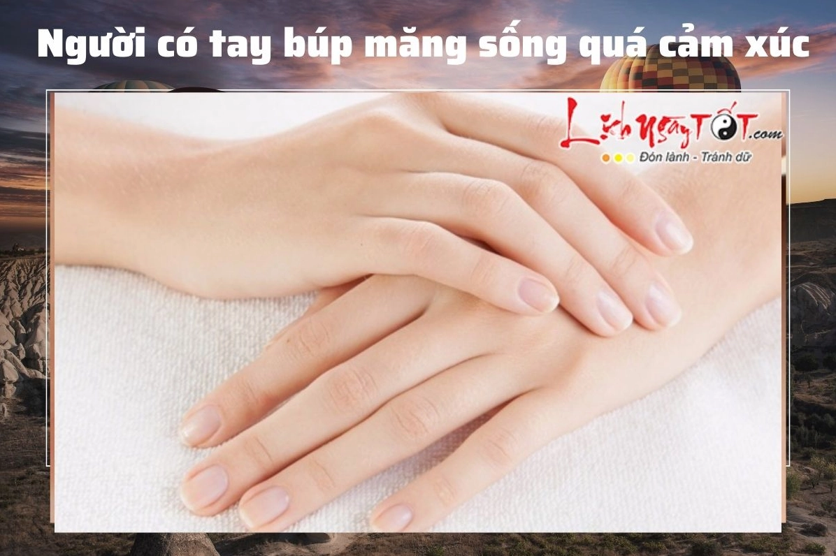 Người có tay búp măng sống qua cảm xúc