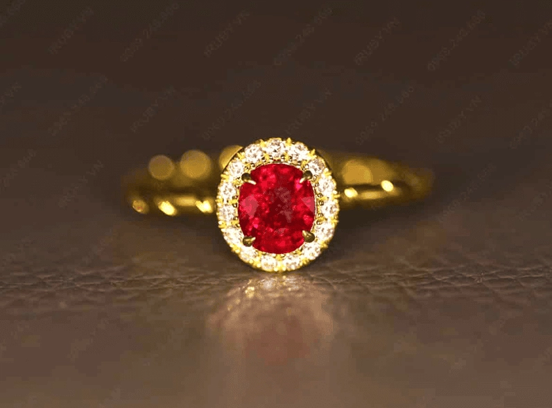 Trang sức được làm từ đá Ruby là vật phẩm có thể hỗ trợ và cải thiện sức khỏe cho người sinh năm 2009